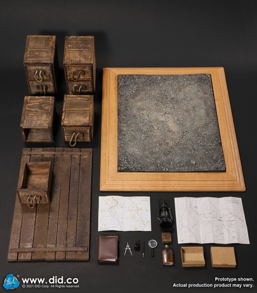 Diorama War Desk Set