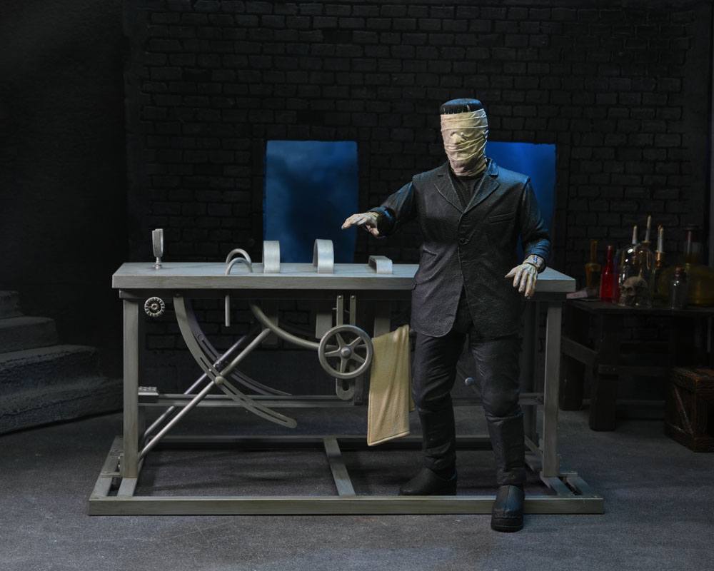Diorama Universal Monsters Accessory Pack for Action Figures Frankenstein