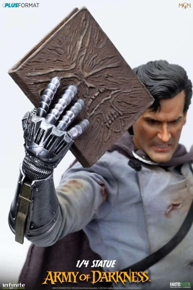 Soška Ash - Army of Darkness 1/4 Plus Format Statue