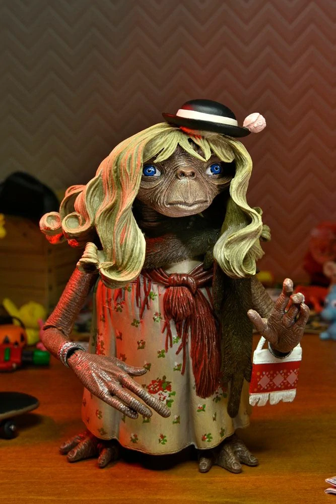 Figurka E.T. the Extra-Terrestrial Action Figure Ultimate Dress-Up E.T. 