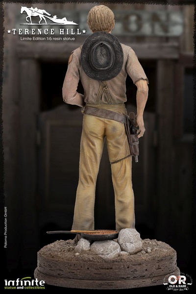 Soška TERENCE HILL - OLD&RARE RESIN STATUE