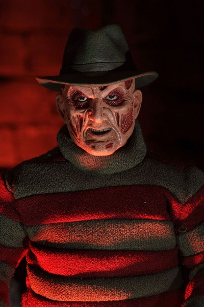 Figurka Freddy Krueger - Wes Craven's New Nightmare Retro Action Figure