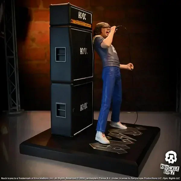 Soška Brian Johnson - AC/DC Rock Iconz Statue 1/9