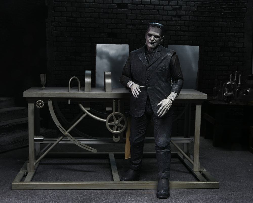 Diorama Universal Monsters Accessory Pack for Action Figures Frankenstein