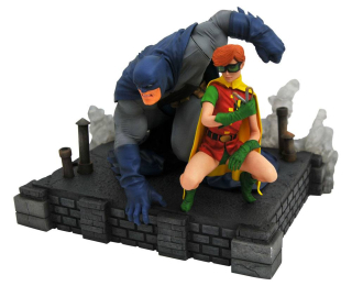 Soška Batman & Robin - The Dark Knight Returns DC Comic Gallery PVC Statue