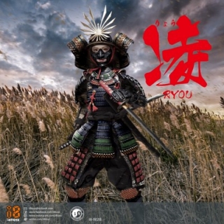 Figurka Ryou Female Samurai in Black Armor 1/6 Action Figure