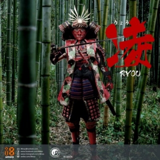 Figurka Ryou Female Samurai in Red Armor 1/6 Action Figure