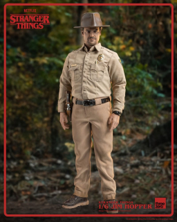 Figurka Jim Hopper (Season 1) - Stranger Things Action Figure 1/6