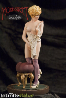 Soška Mona Street - Comic Resin Statue by Leone Frollo